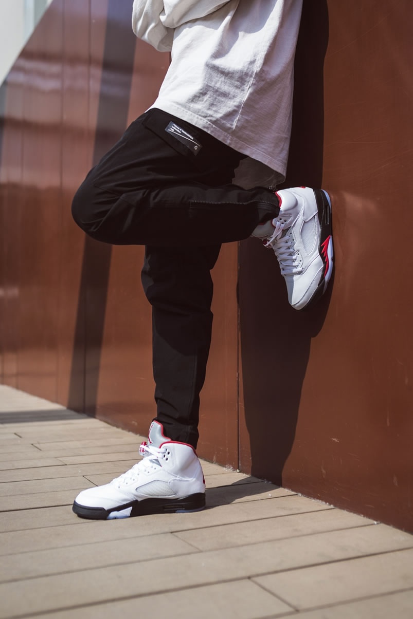 Air Jordan 5 Fire Red 3m 2020 Silver Tongue Da1911 102 On Feet (2) - newkick.app