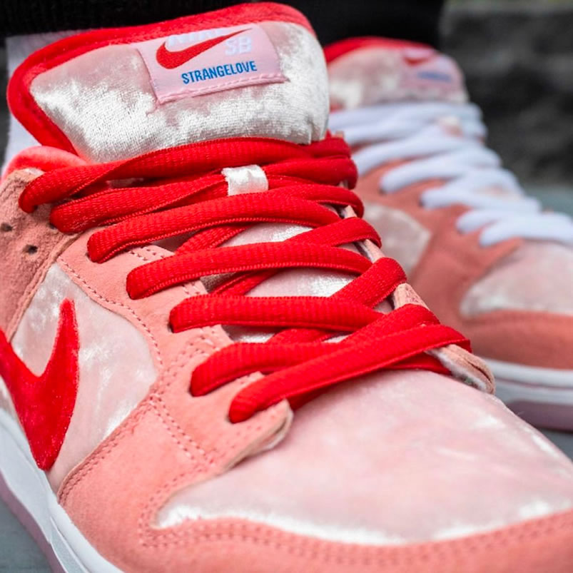 Strangelove Nike Sb Dunk Low Pink Ct2552 800 (11) - newkick.app