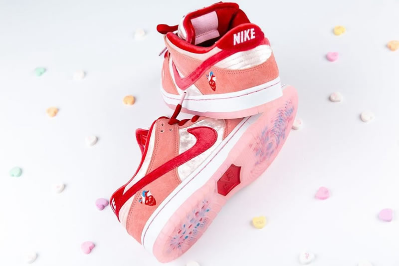 Strangelove Nike Sb Dunk Low Pink Ct2552 800 (21) - newkick.app