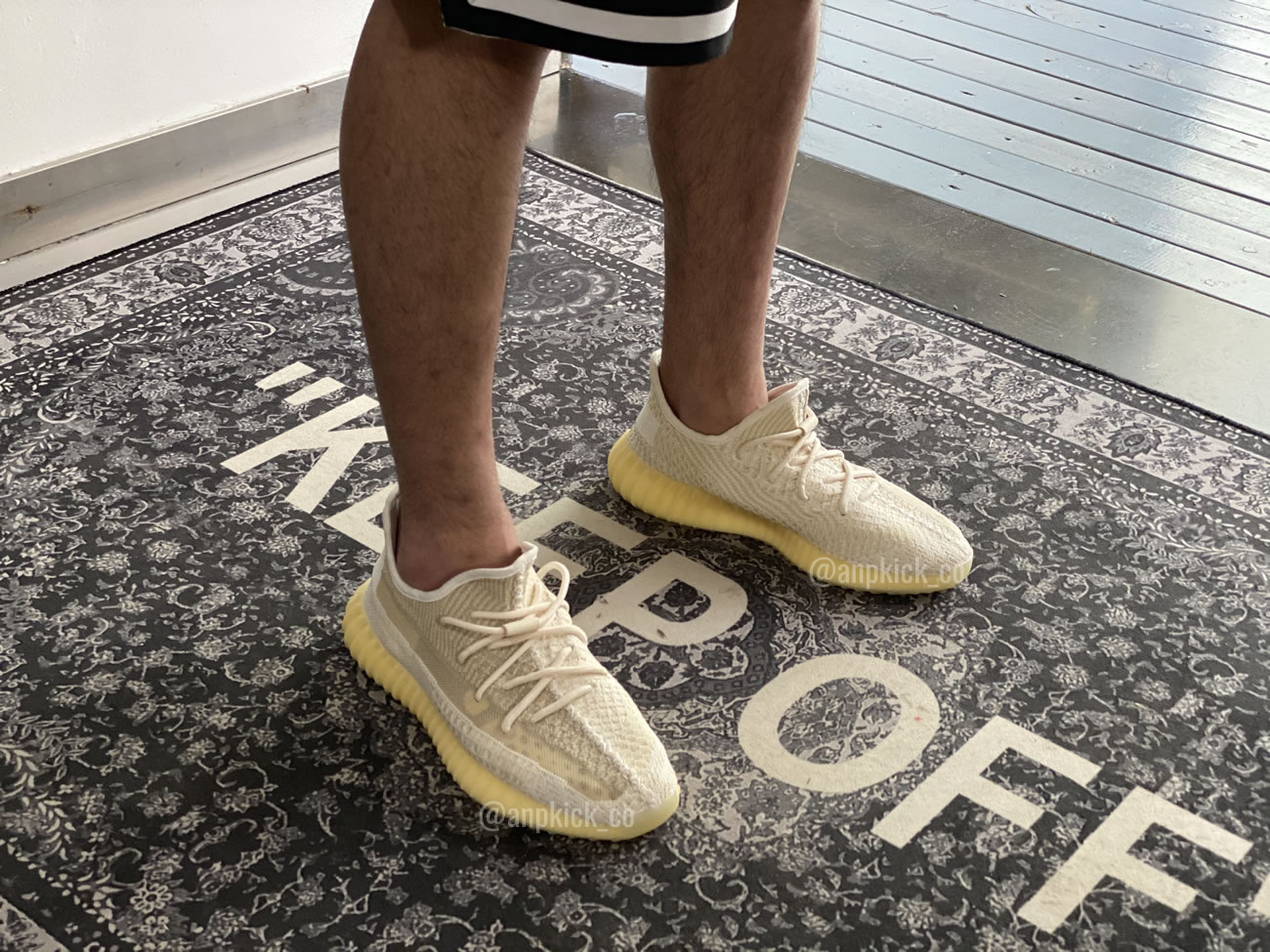 Adidas Yeezy Boost 350 V2 Abez Fz5246 Anpkick First On Feet First Look (7) - newkick.app