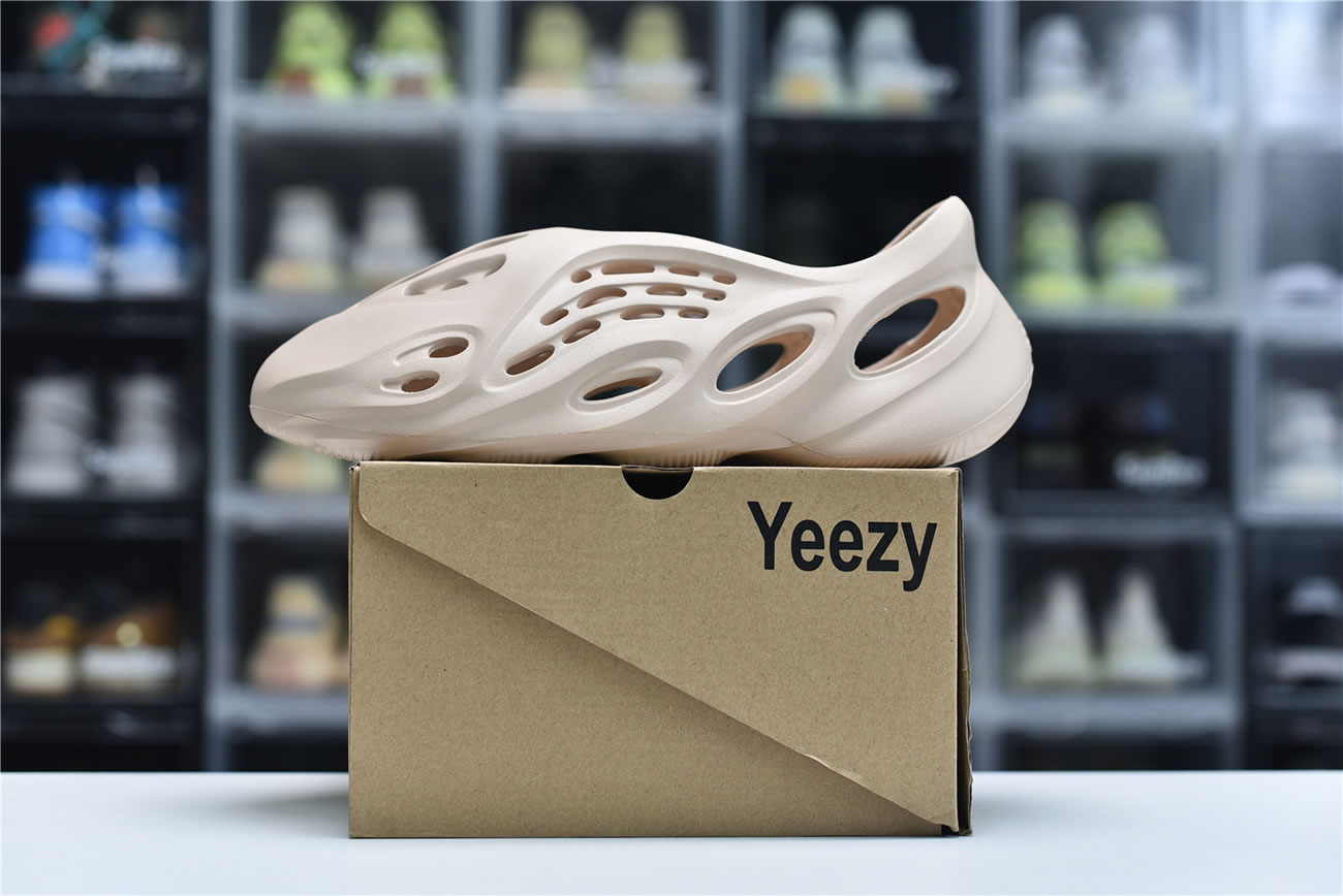 Adidas Yeezy Crocs Clog Foam Runner Colors Beige (7) - newkick.app