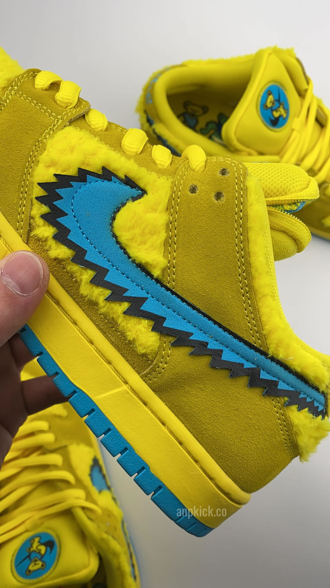 Grateful Dead Bears Nike Sb Dunk Low Yellow Bear Cj5378 700 (6) - newkick.app