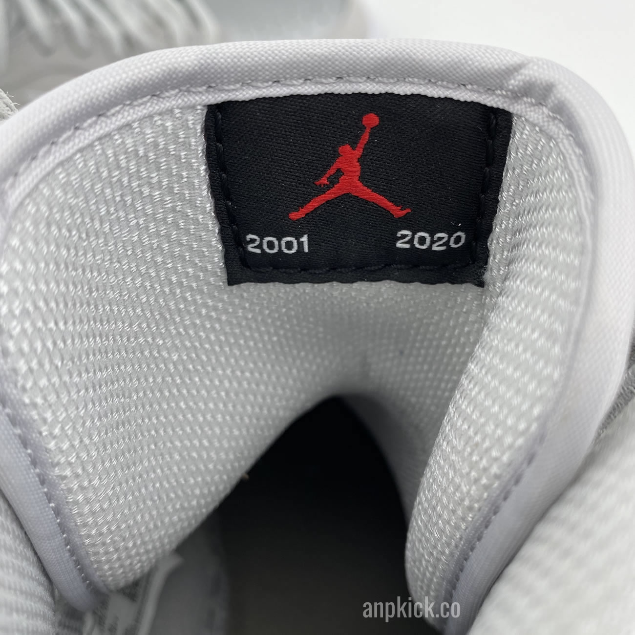 Air Jordan 1 Japan Exclusive Metallic Silver Neutral Grey 2001 2020 Dc1788 029 (8) - newkick.app