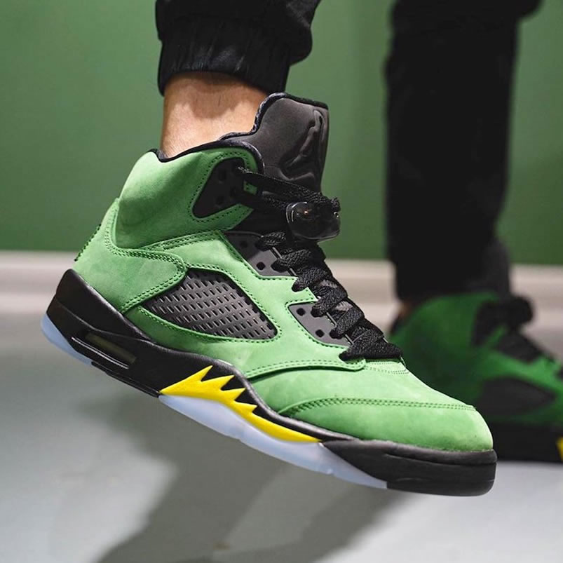 Air Jordan 5 Oregon Ducks Elevate 2020 On Feet Ck6631 307 (2) - newkick.app