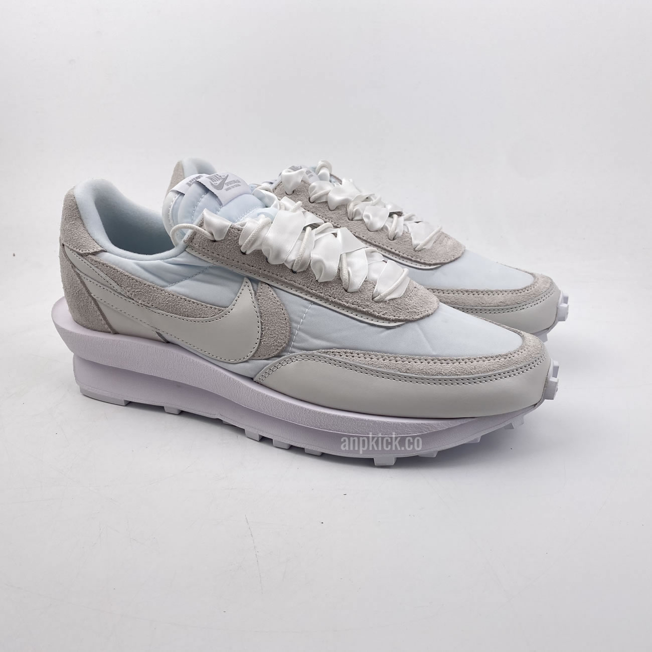 Sacai Nike Ld Waffle White Nylon Bv0073 101 (2) - newkick.app