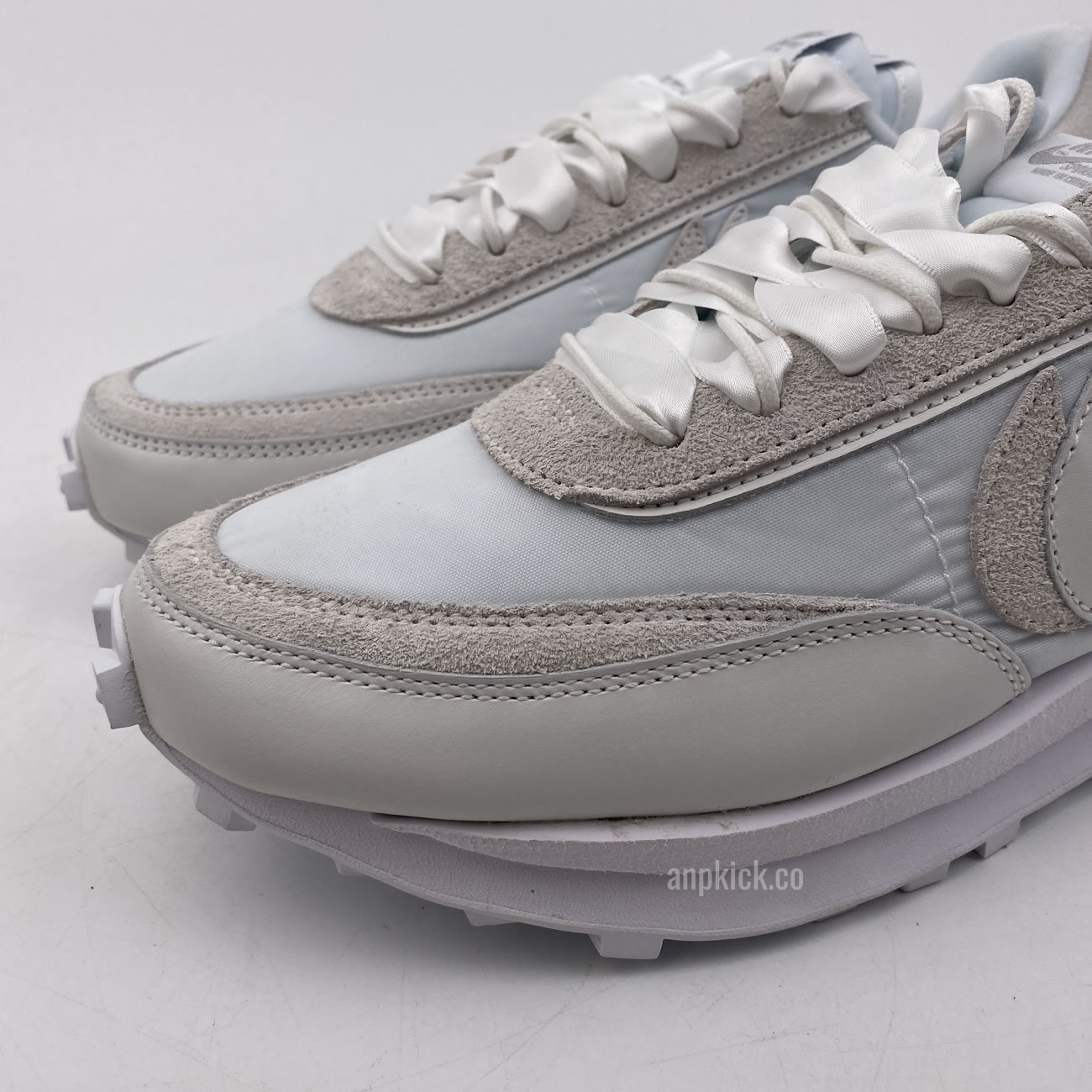 Sacai Nike Ld Waffle White Nylon Bv0073 101 (4) - newkick.app