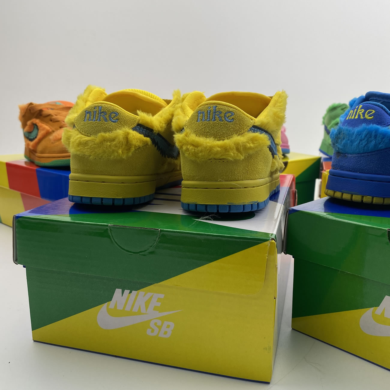 Kids Childrens Grateful Dead Bears Nike Sb Dunk Low Yellow Pink Orange Blue Green Release For Sale (5) - newkick.app