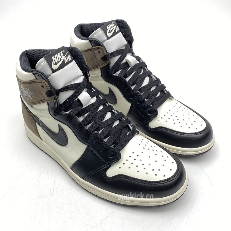 Air Jordan 1 Retro High Dark Mocha 2020 For Sale Release Date 555088 105 (5) - newkick.app