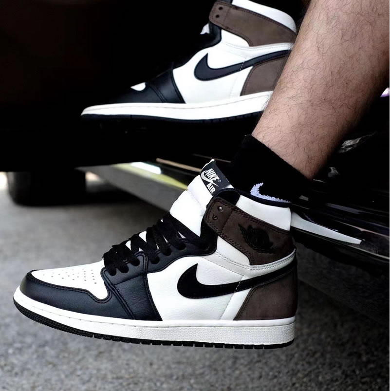 Air Jordan 1 Retro High Dark Mocha On Feet Release Date 555088 105 (2) - newkick.app