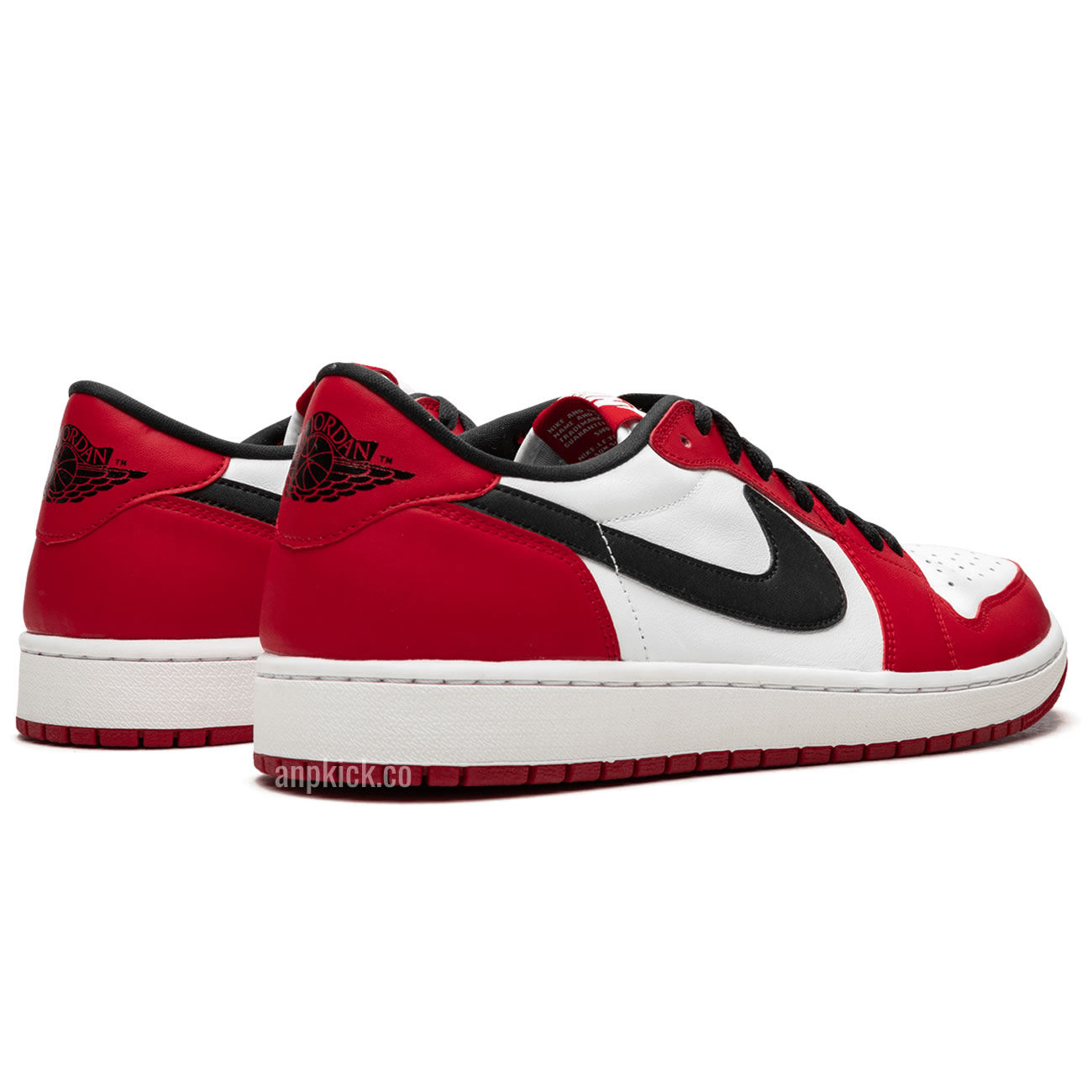 Air Jordan 1 Retro Low Og Chicago Varsity Red Black White 705329 600 (3) - newkick.app