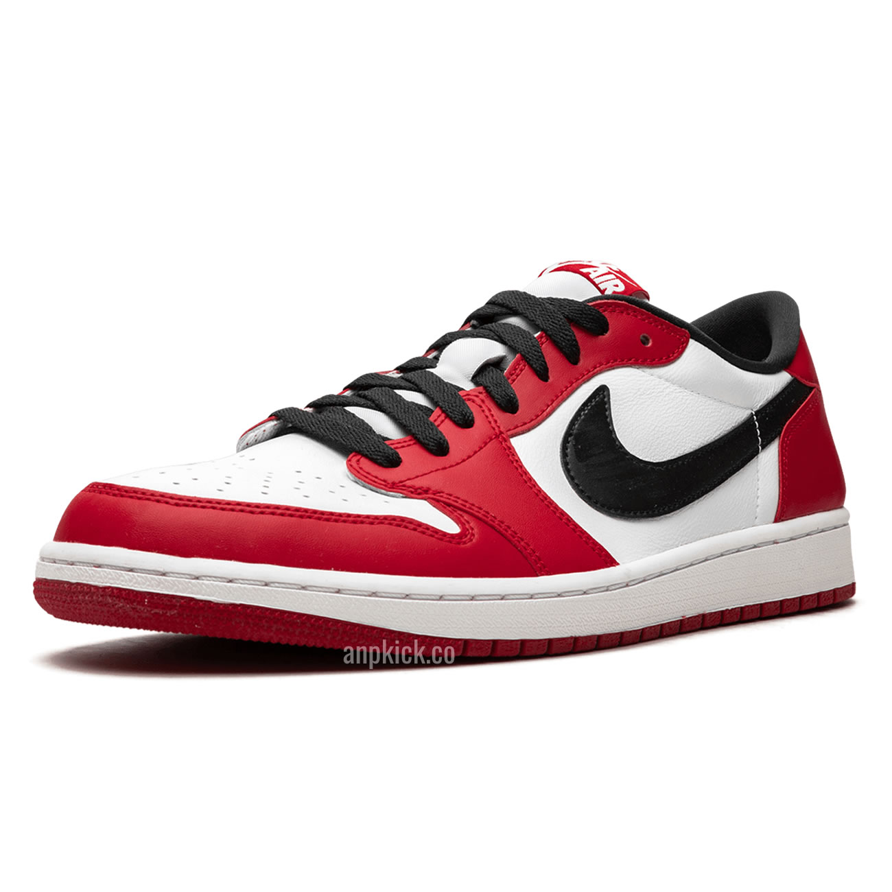 Air Jordan 1 Retro Low Og Chicago Varsity Red Black White 705329 600 (4) - newkick.app