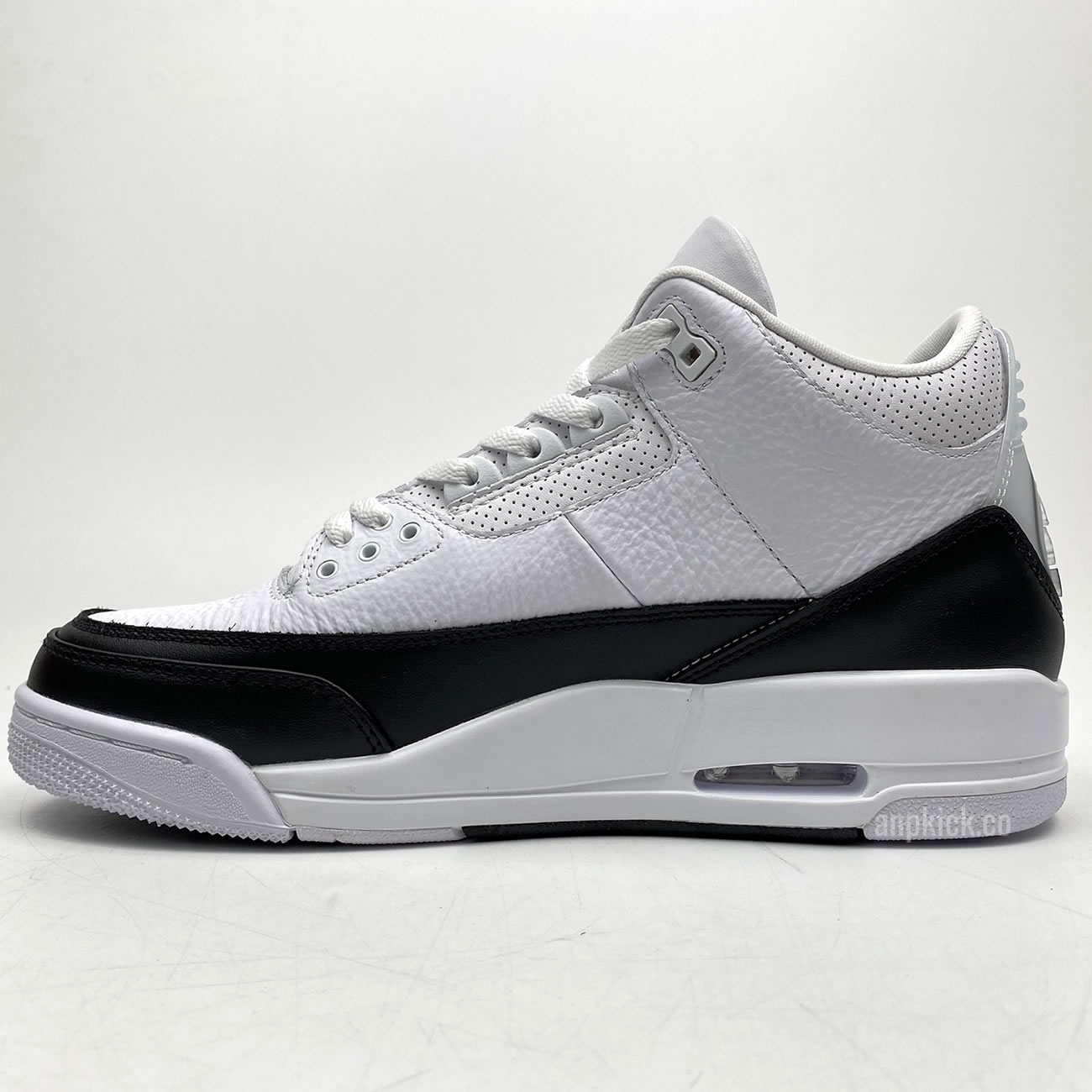 Fragment Air Jordan 3 Retro Sp White Black Release Date Da3595 100 (2) - newkick.app