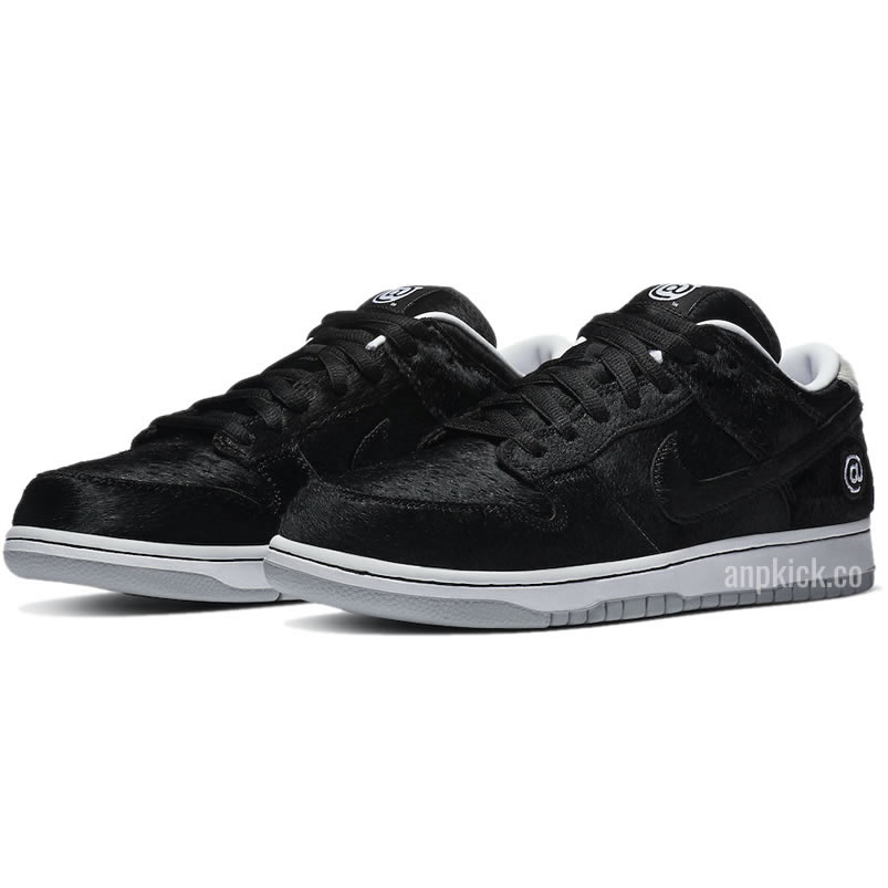 Medicom Toy Nike Sb Dunk Low Be Rbrick Cz5127 001 Release Date (3) - newkick.app