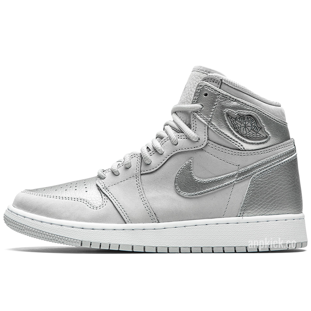 Air Jordan 1 Retro High Og Gs Co Jp Metallic Silver Neutral Grey 575441 029 (1) - newkick.app