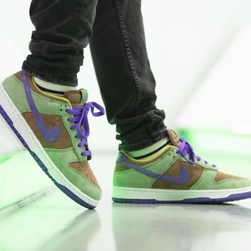 Nike Dunk Low Sp Veneer Autumn Green Deep Purple On Feet Da1469 200 (1) - newkick.app