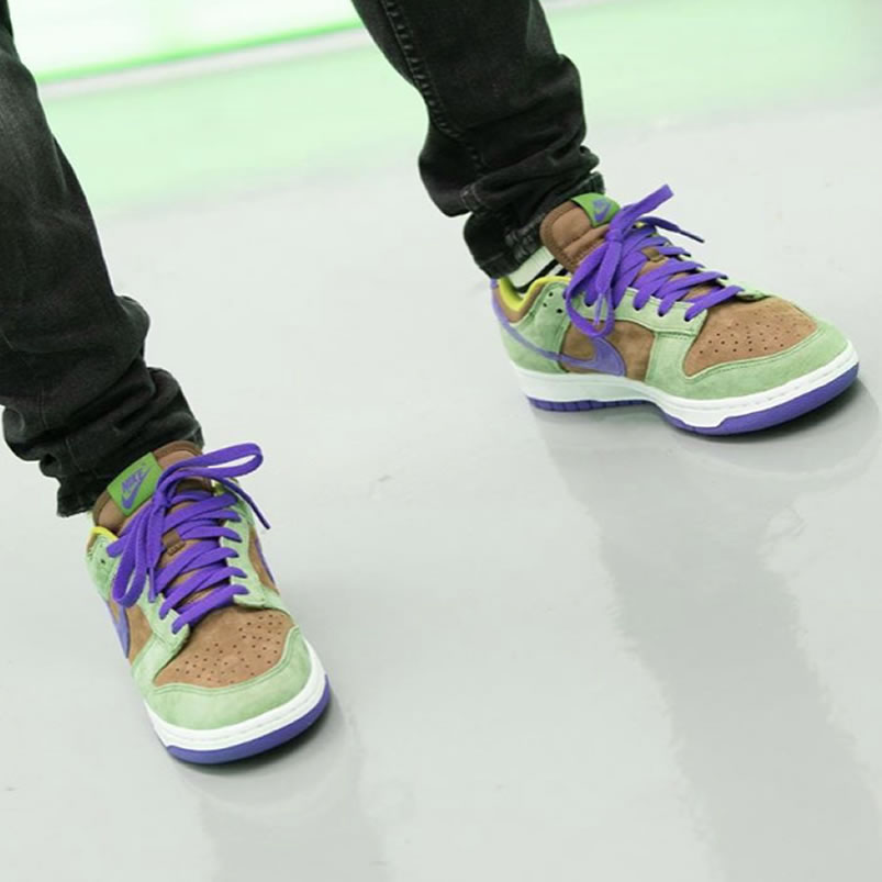 Nike Dunk Low Sp Veneer Autumn Green Deep Purple On Feet Da1469 200 (3) - newkick.app