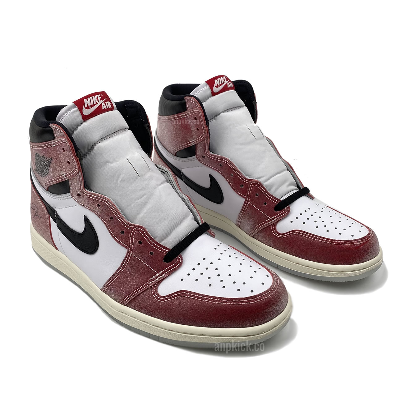 Trophy Room Air Jordan 1 High Og Sp Chicago First Look Da2728 100 (3) - newkick.app