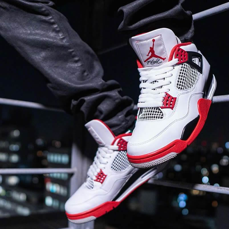 Air Jordan 4 Retro Og Fire Red 2020 On Feet Dc7770 160 (3) - newkick.app