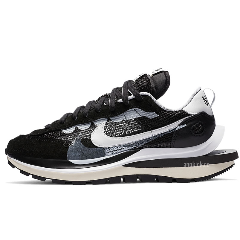 Sacai Nike Vaporwaffle Black Cv1363 001 (1) - newkick.app