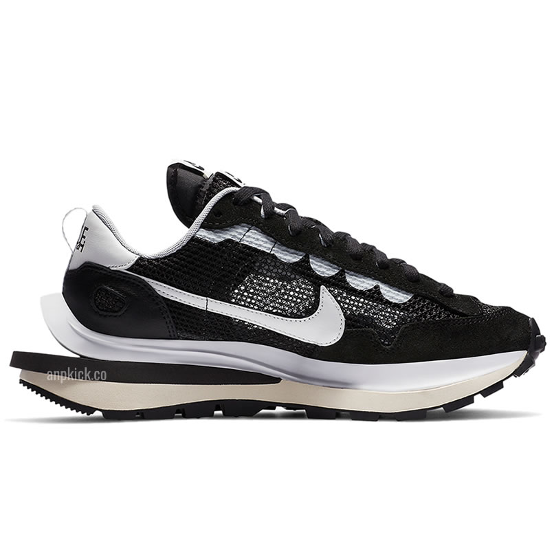 Sacai Nike Vaporwaffle Black Cv1363 001 (2) - newkick.app