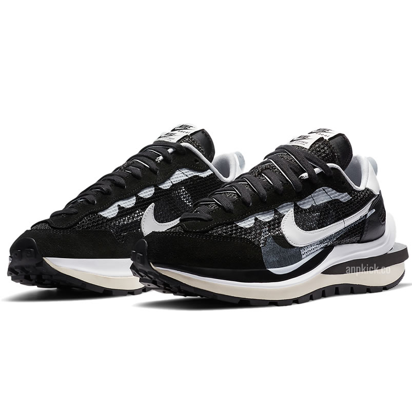 Sacai Nike Vaporwaffle Black Cv1363 001 (3) - newkick.app