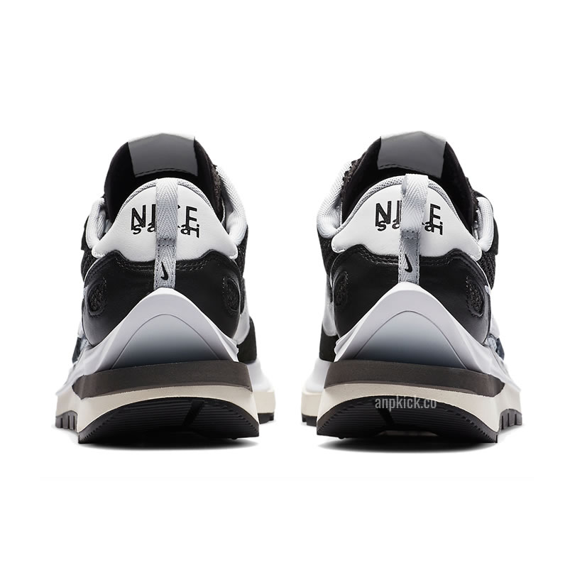 Sacai Nike Vaporwaffle Black Cv1363 001 (5) - newkick.app