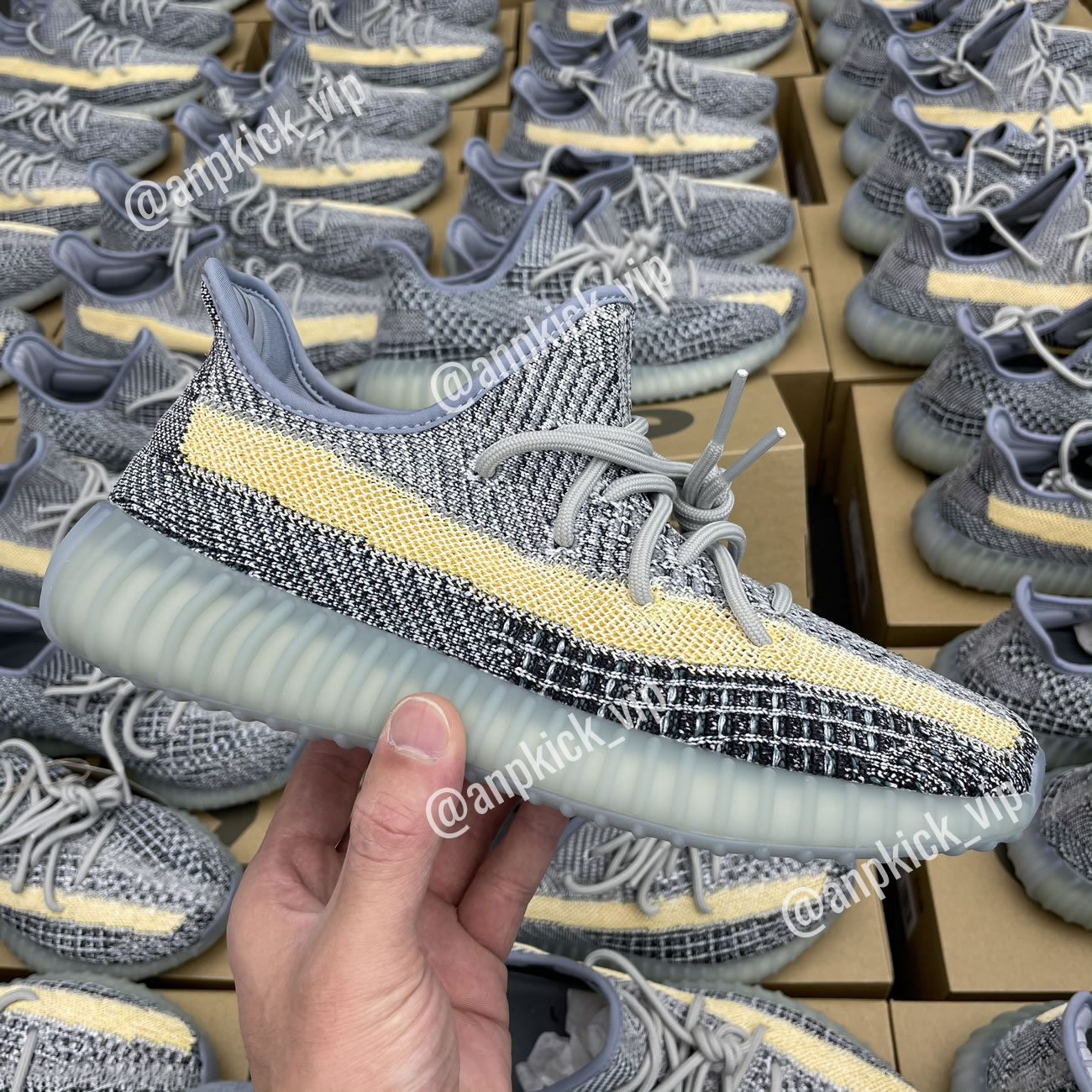 Adidas Anpkick Yeezy Boost 350 V2 Ash Blue Gy7657 (1) - newkick.app