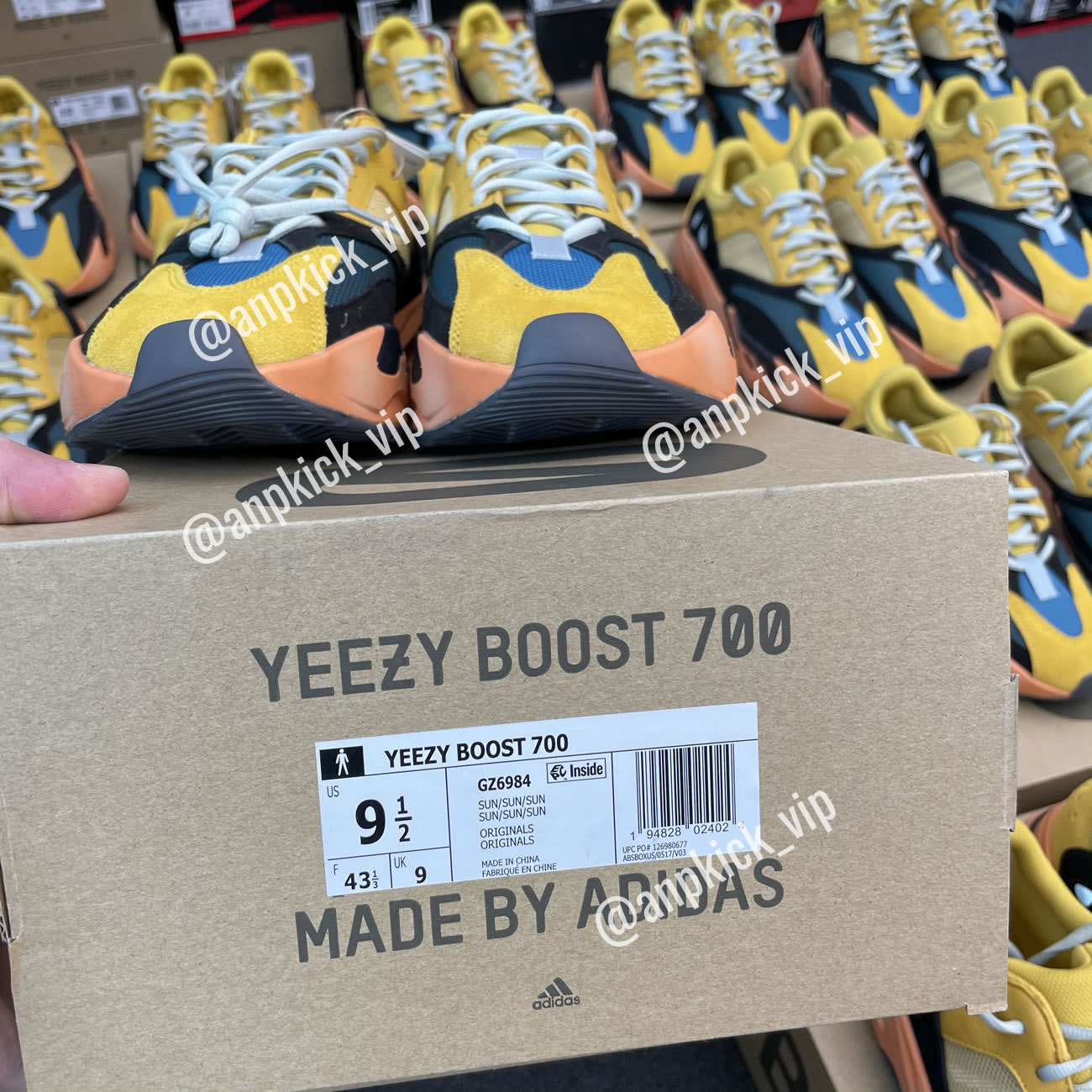 Adidas Anpkick Yeezy Boost 700 Sun Gz6984 (7) - newkick.app