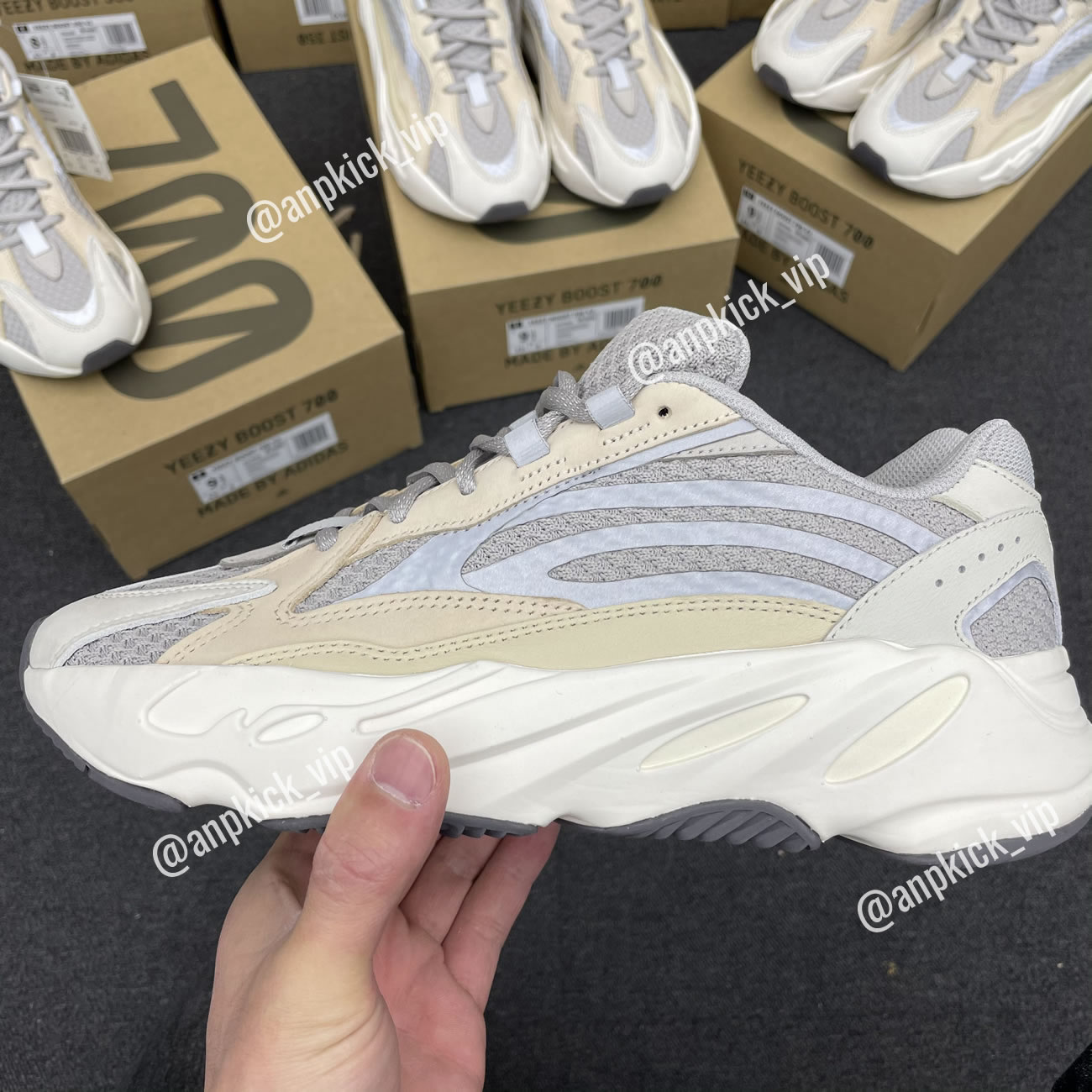 Adidas Yeezy Boost 700 V2 Cream Gy7924 (12) - newkick.app