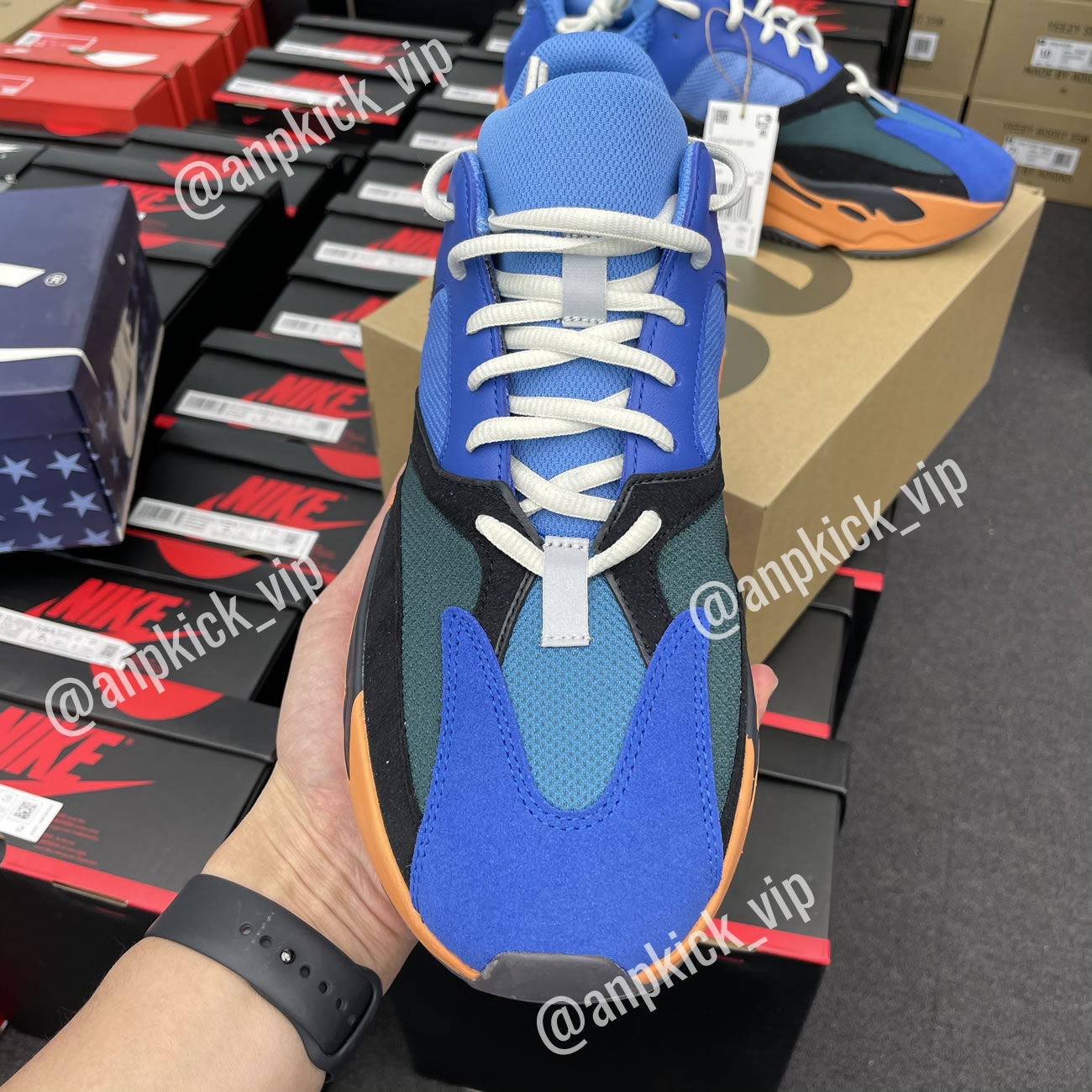 Adidas Yeezy Boost 700 Bright Blue Orange Anpkick Gz0541 (1) - newkick.app