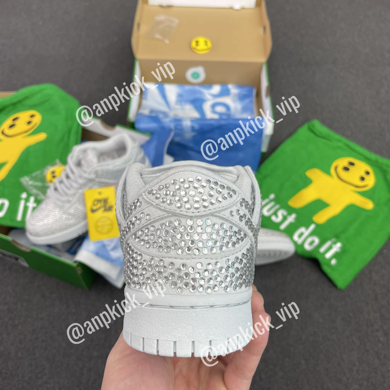 Anpkick Nike Dunk Low Cactus Plant Flea Market Swarovski Crystals Cz2670 001 (5) - newkick.app