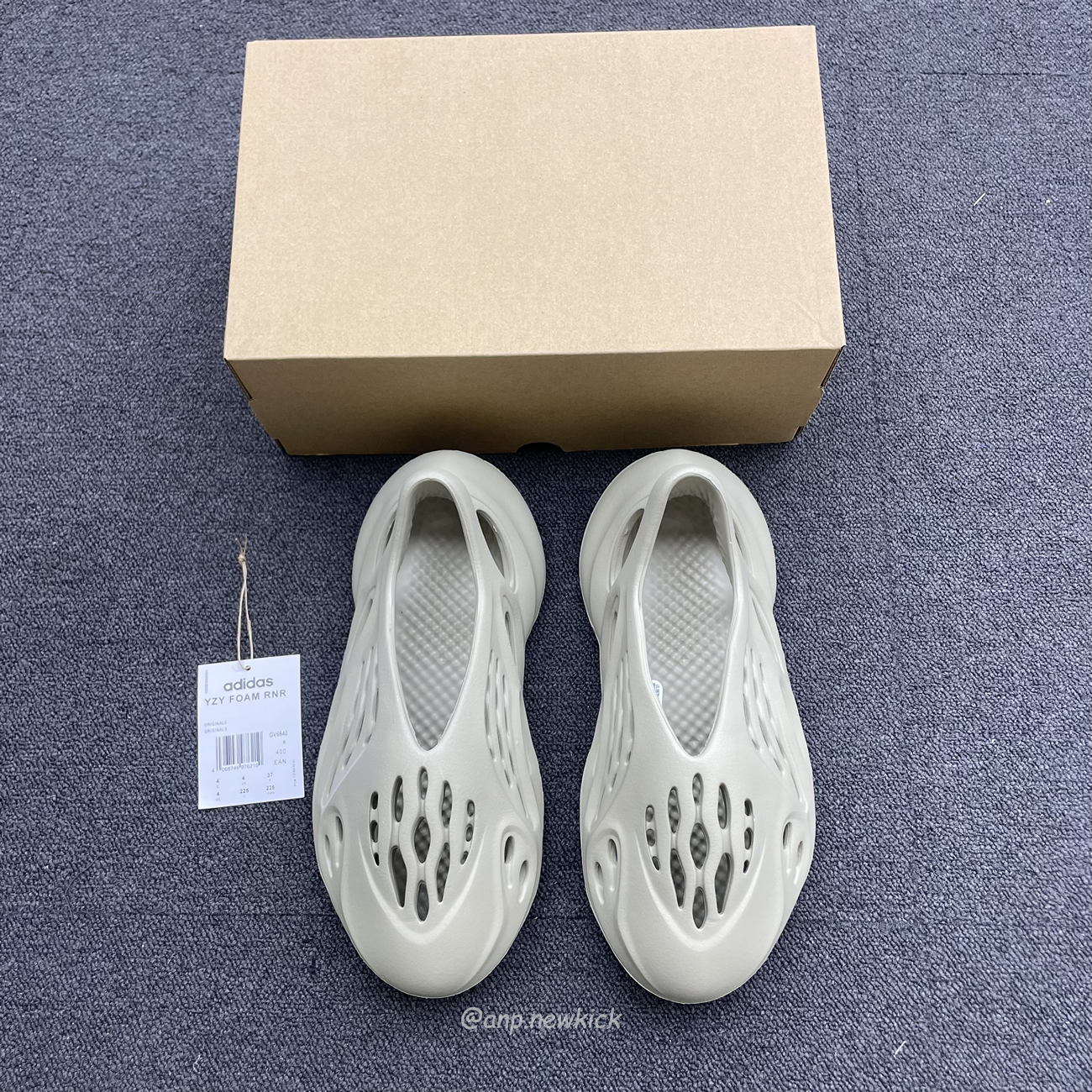 Adidas Yeezy Foam Rnr Stone Salt Gv6840 (2) - newkick.app