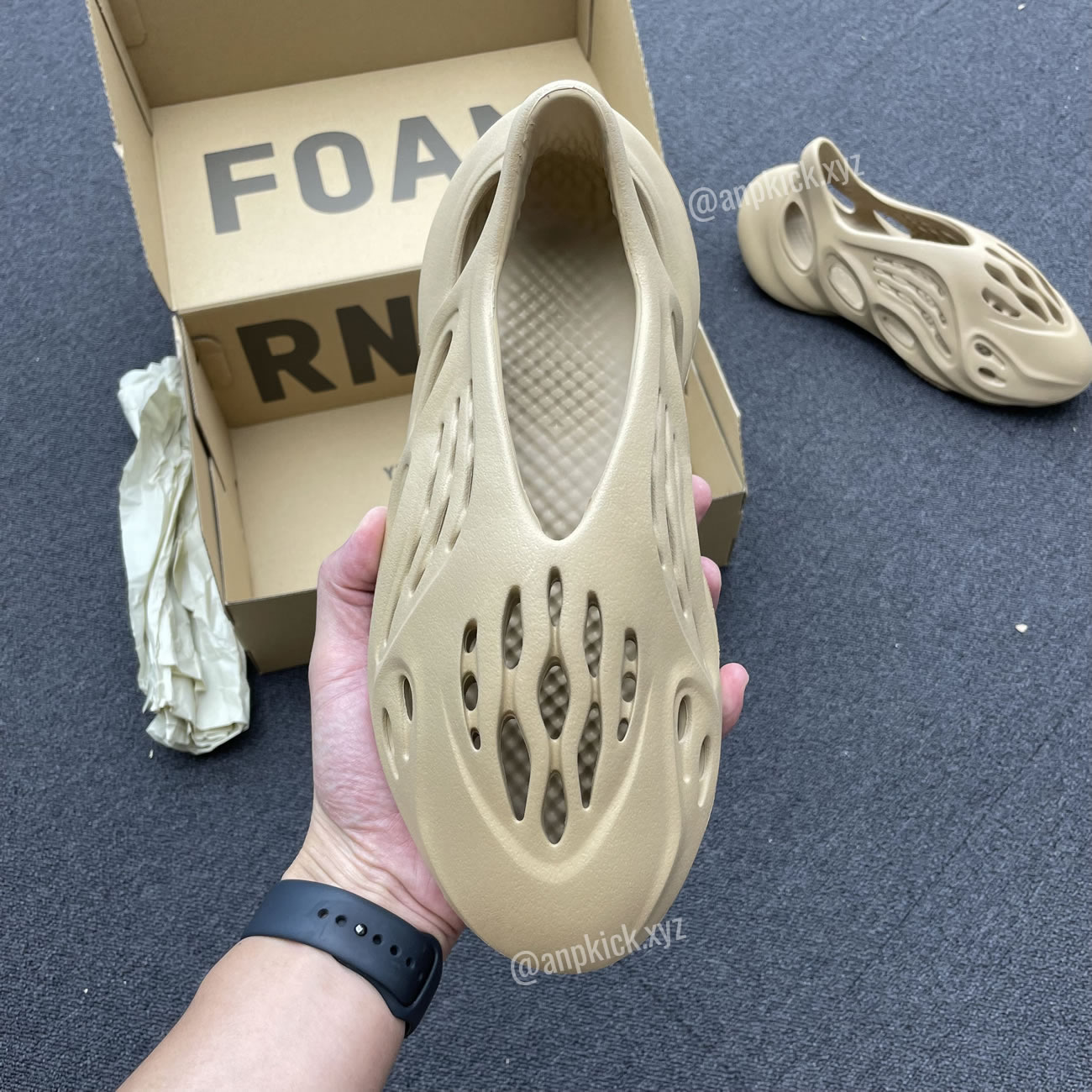 Adidas Yeezy Foam Runner Ochre Gw3354 (7) - newkick.app