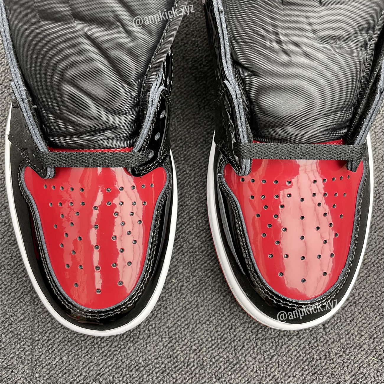 Air Jordan 1 High Og Bred Patent 555088 063 (9) - newkick.app