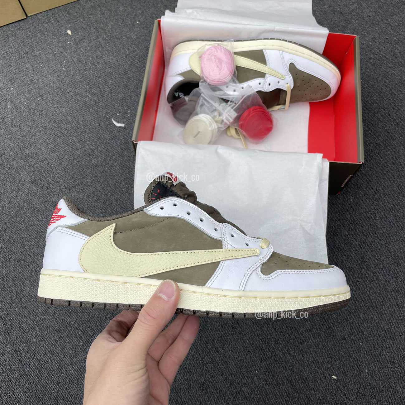 Travis Scott Air Jordan 1 Low White Brown Anpkick Custom Making (2) - newkick.app