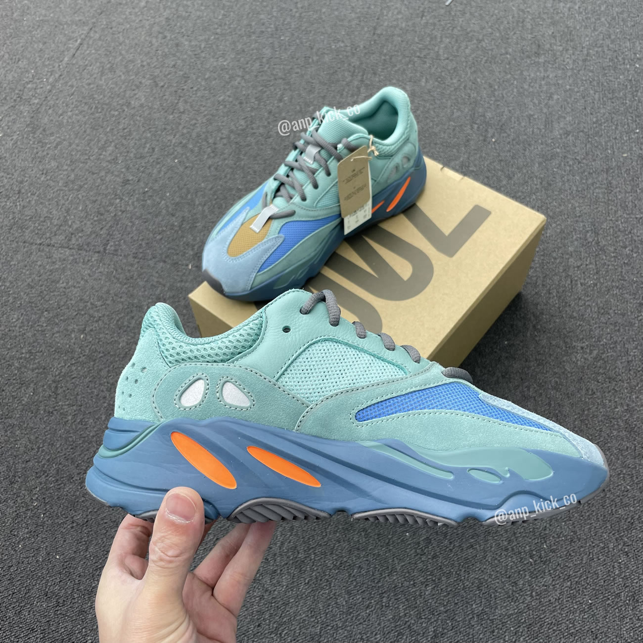 Adidas Yeezy Boost 700 Sea Blue Orange Anpkick Gz2002 (4) - newkick.app