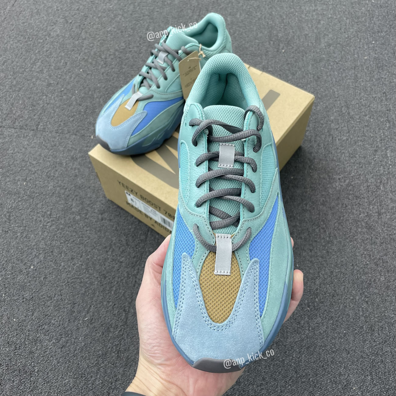 Adidas Yeezy Boost 700 Sea Blue Orange Anpkick Gz2002 (5) - newkick.app