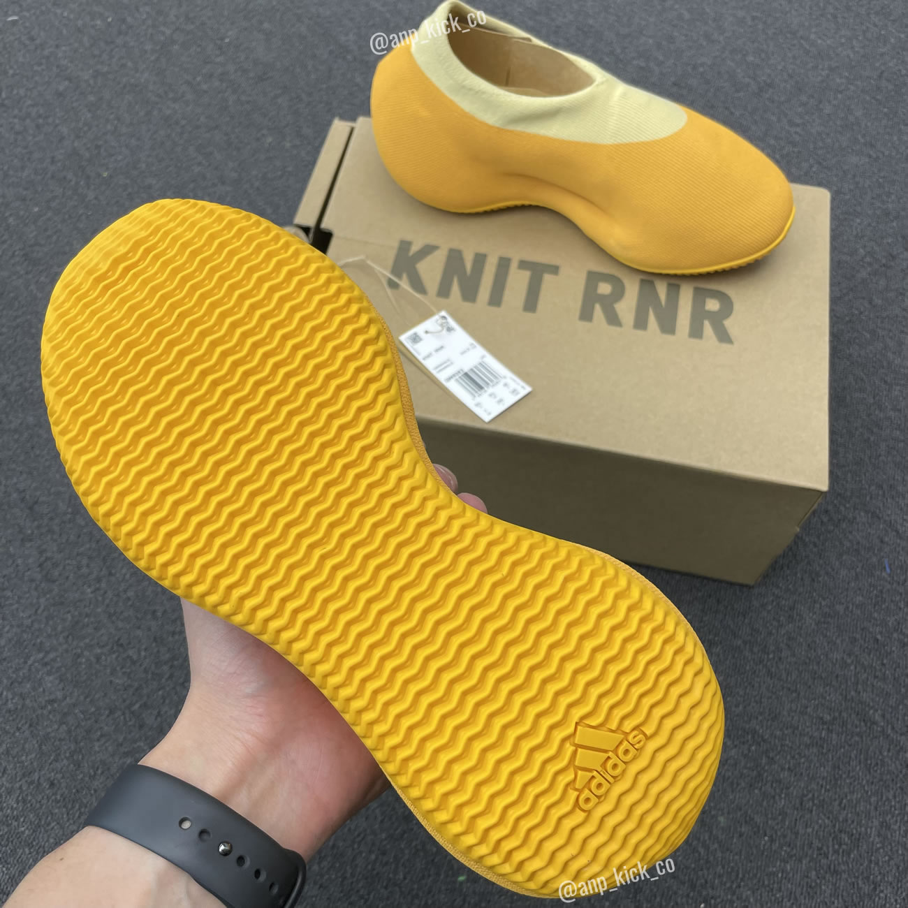 Adidas Yeezy Knit Rnr Sulfur Anpkick Gw5353 (2) - newkick.app