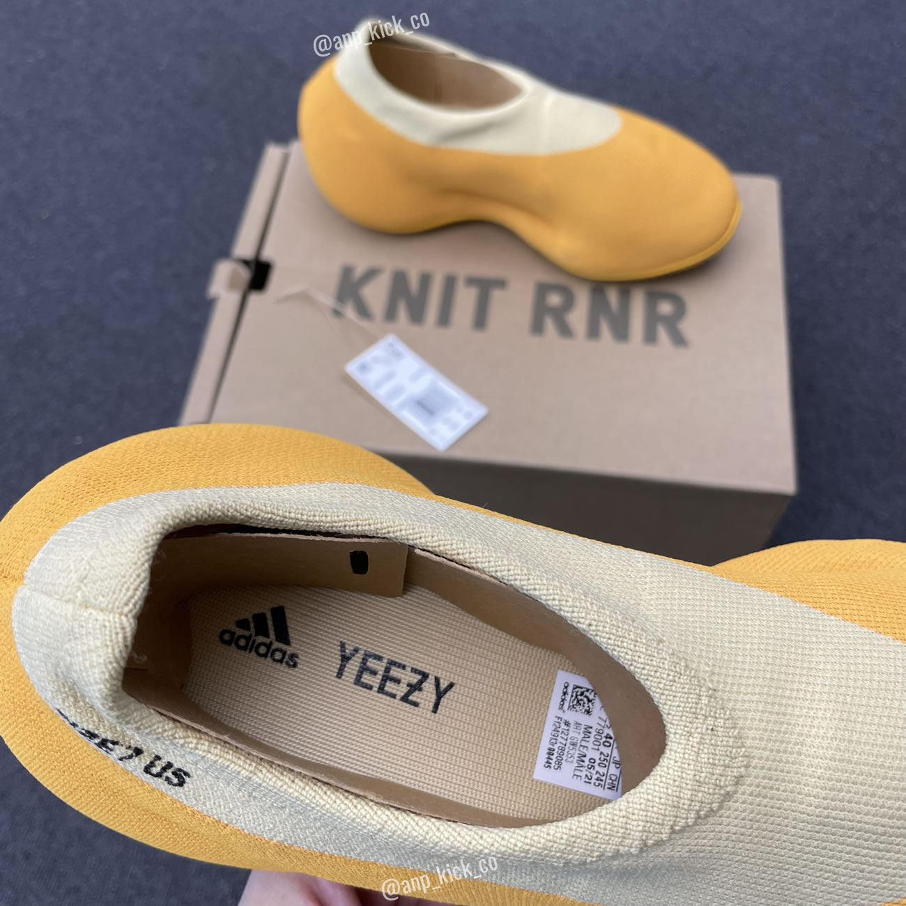 Adidas Yeezy Knit Rnr Sulfur Anpkick Gw5353 (5) - newkick.app