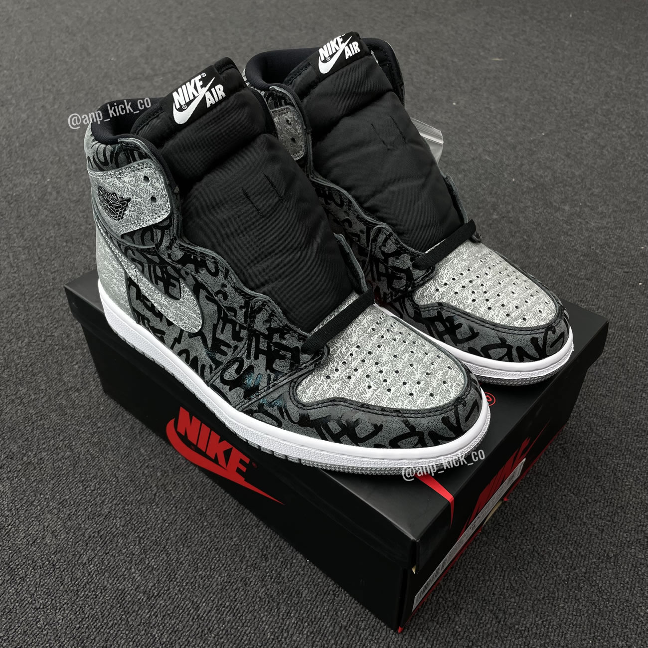 Air Jordan 1 High Og Anpkick Rebellionaire Black White Particle Grey 555088 036 (7) - newkick.app