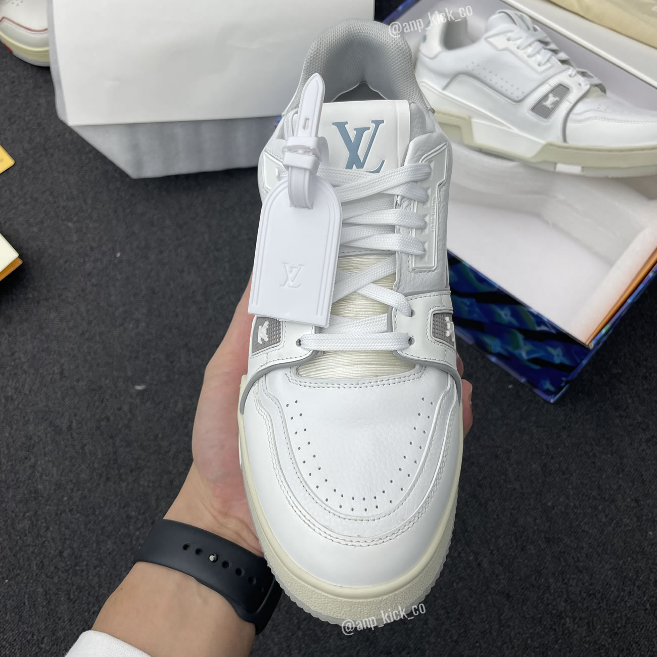 New L V Trainer Sneaker Shoes White Signature (7) - newkick.app