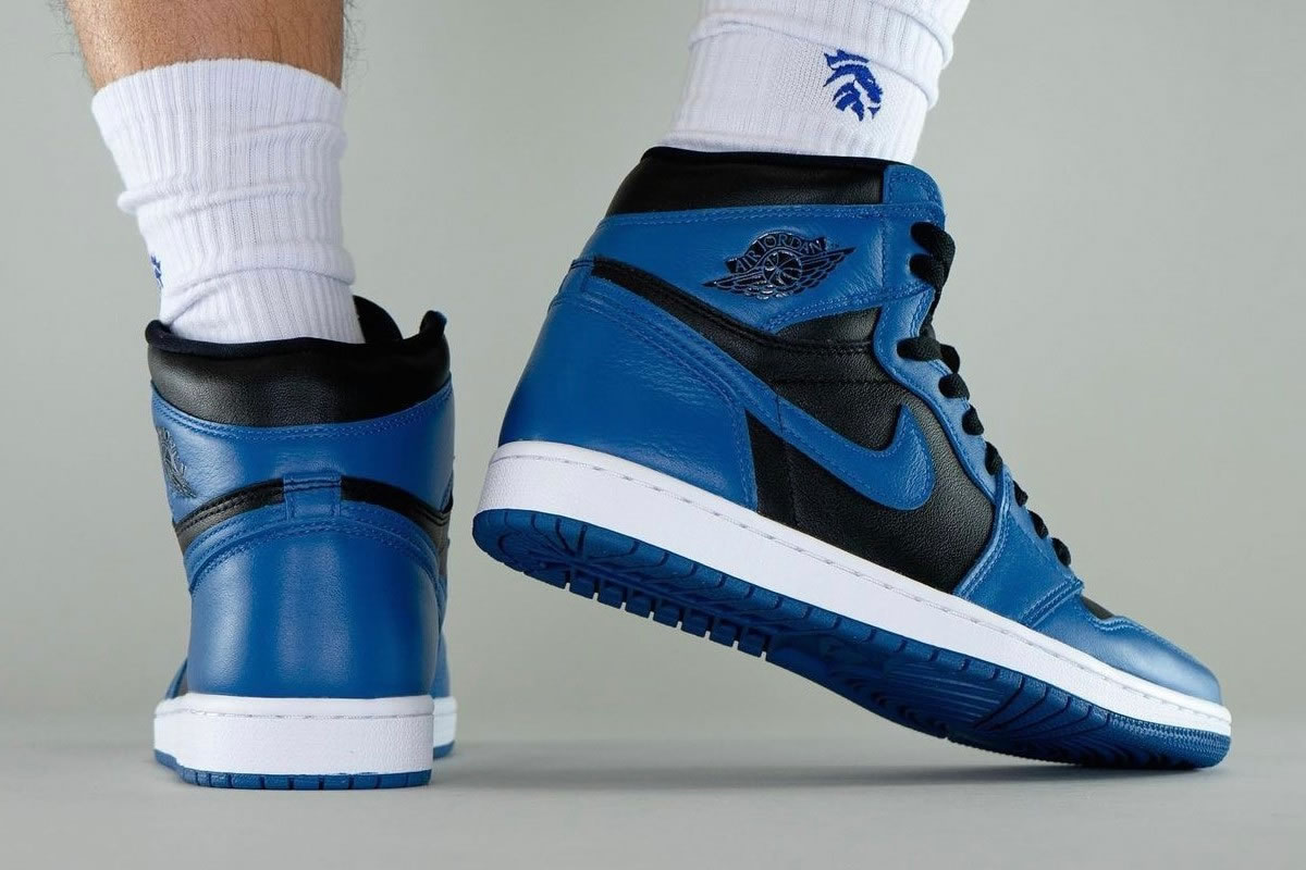 Air Jordan 1 Retro High Og Dark Marina Blue On Feet 555088 404 (4) - newkick.app