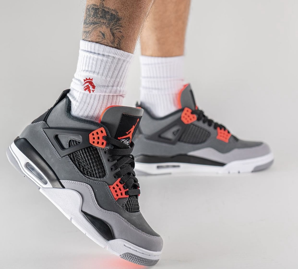 Air Jordan 4 Infrared 23 Dh6927 061 On Feet (2) - newkick.app