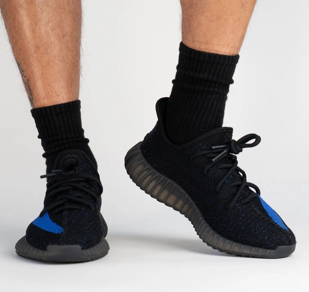 Adidas Yeezy Boost 350 V2 Dazzling Blue Gy7164 On Feet 5 - newkick.app