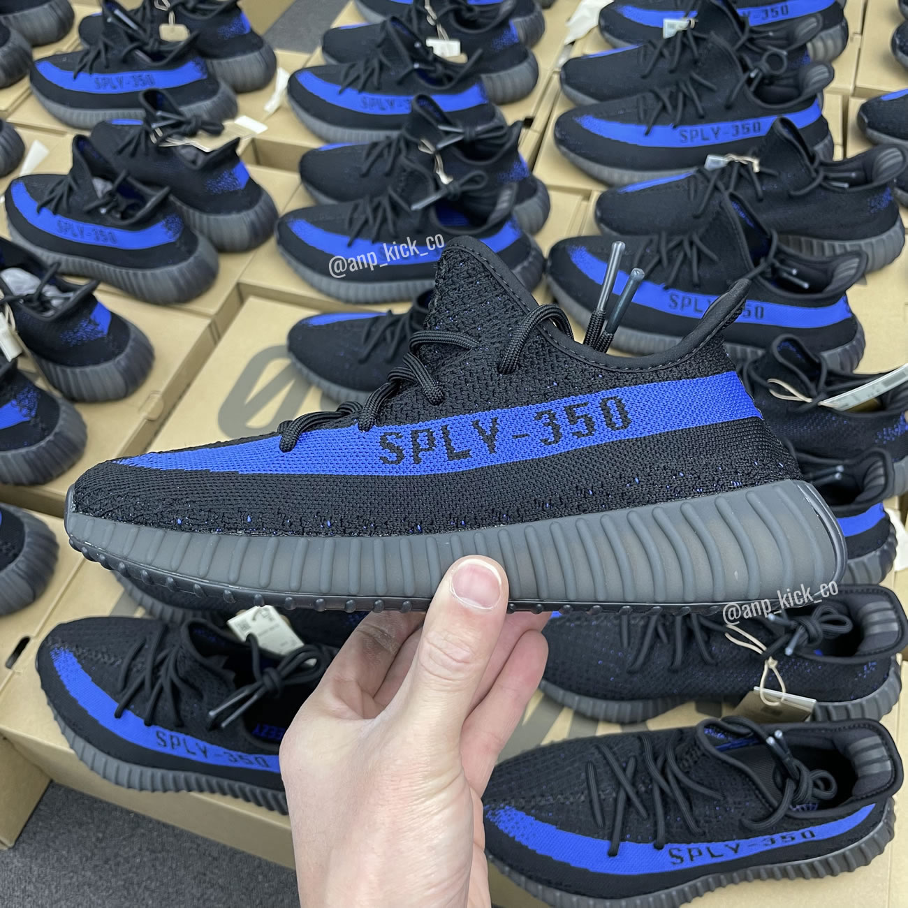 Adidas Yeezy Boost 350 V2 Dazzling Blue Anpkick Gy7164 (1) - newkick.app