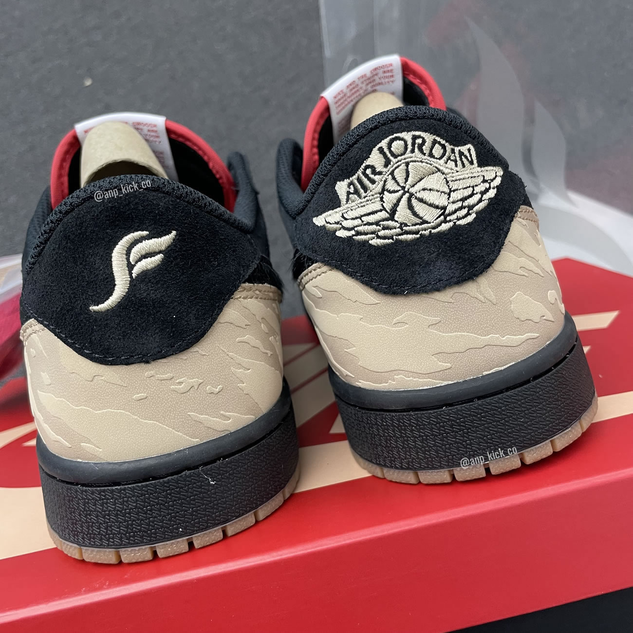 Solefly Air Jordan 1 Low Carnivore Anpkick Dn3400 001 (4) - newkick.app