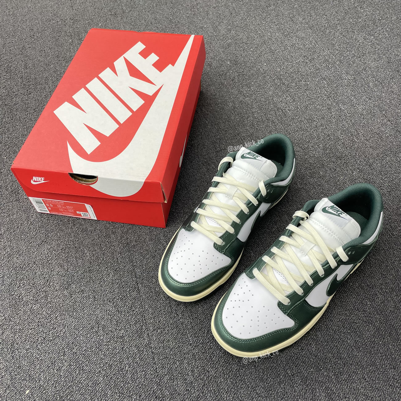 Nike Dunk Low Vintage Green Mens Wmns Anpkick Dq8580 100 (1) - newkick.app