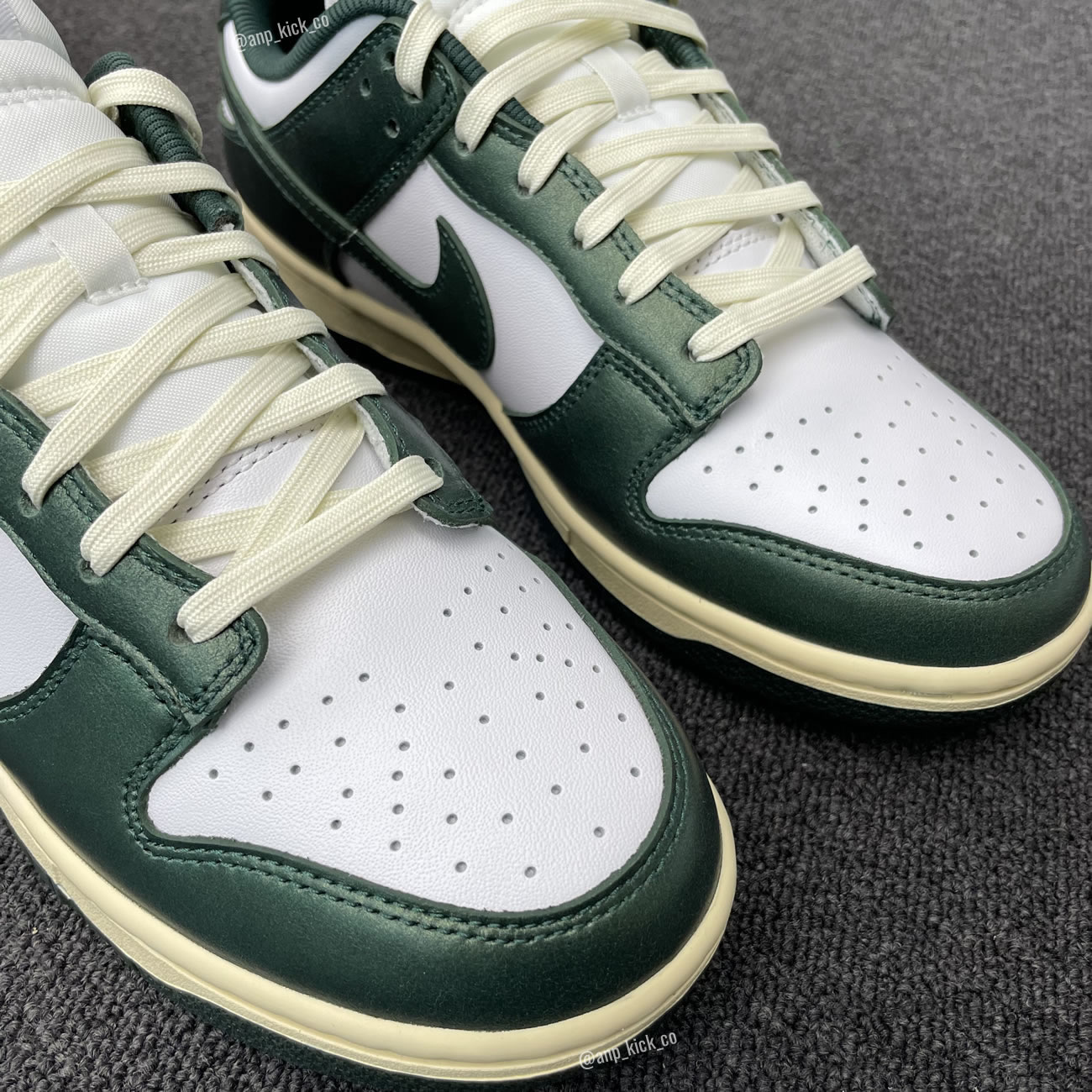 Nike Dunk Low Vintage Green Mens Wmns Anpkick Dq8580 100 (3) - newkick.app