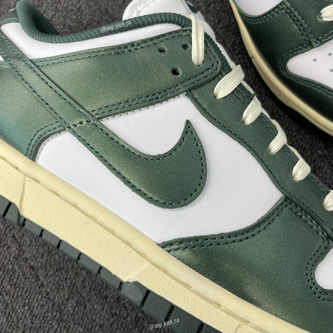 Nike Dunk Low Vintage Green Mens Wmns Anpkick Dq8580 100 (5) - newkick.app