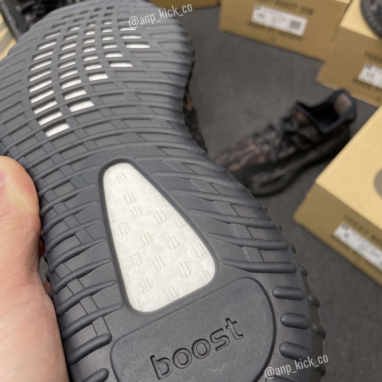 Adidas Yeezy Boost 350 V2 Mx Rock Anpkick Gw3774 (6) - newkick.app